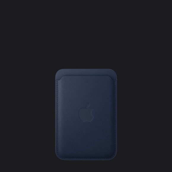 NWT iPhone FineWoven Wallet with MagSafe - Deep Blue - Picture 2 of 8